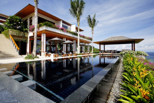 A poolside villa at the Andara Resort & Villas